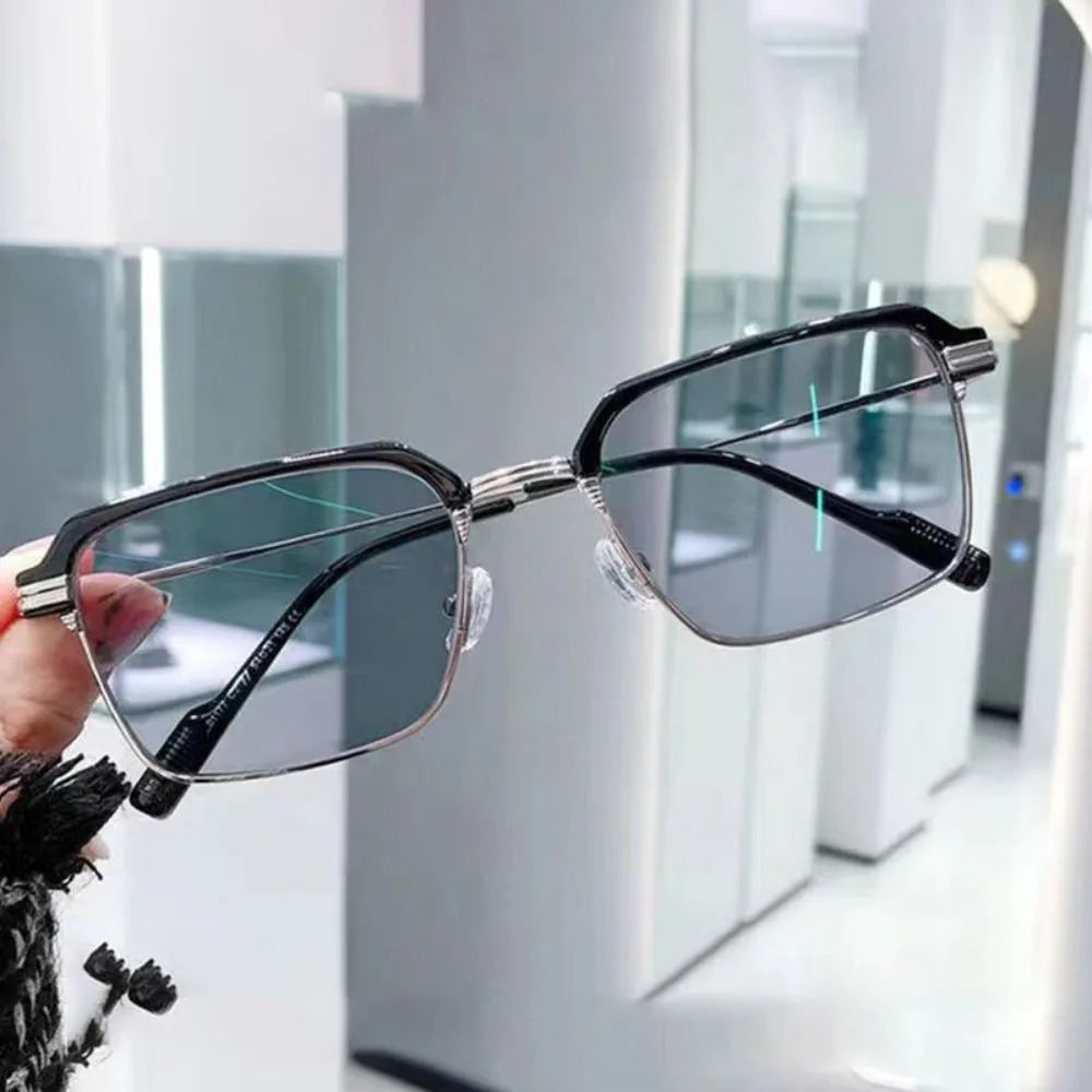 Photochromic Sunglasses – One Pair for Every Light Condition.